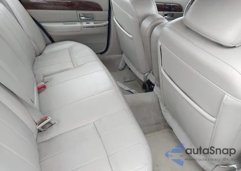 2010 Mercury Grand Marquis Ls (Fleet Only) from USA, damaged, VIN 2MEBM7FV8AX625045